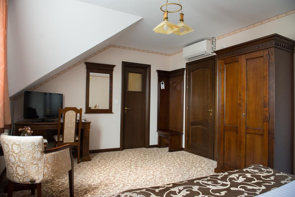 Hotel President Satu Mare Bagian luar foto